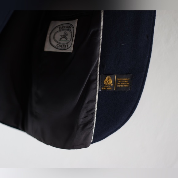 VINTAGE Bristol County Navy Wool Blazer - Picture 2 of 11